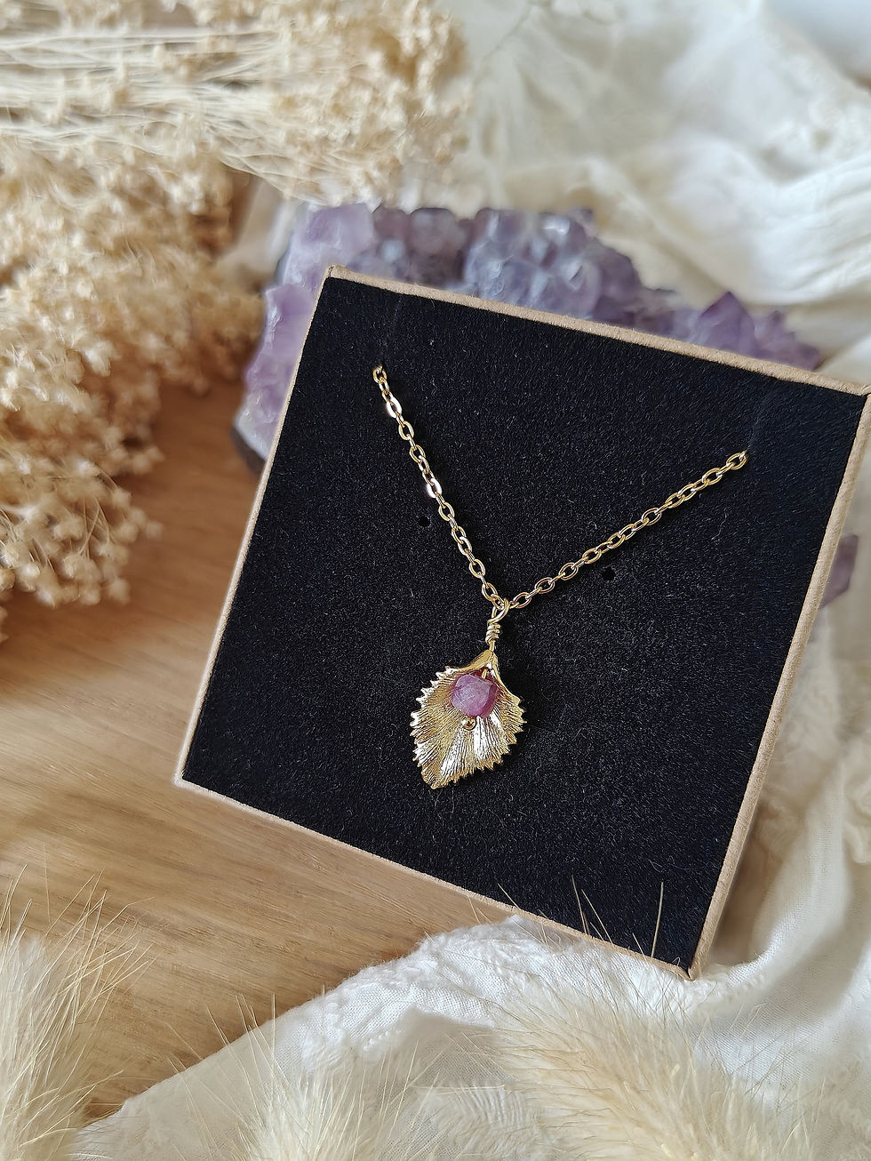 Miniature : Collier feuille pierre de naissance