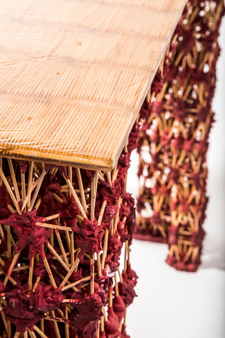 Aparador Palitos com palitos de dente e resina,  mobiliário autoral, design arte, 80e8 design São Paulo