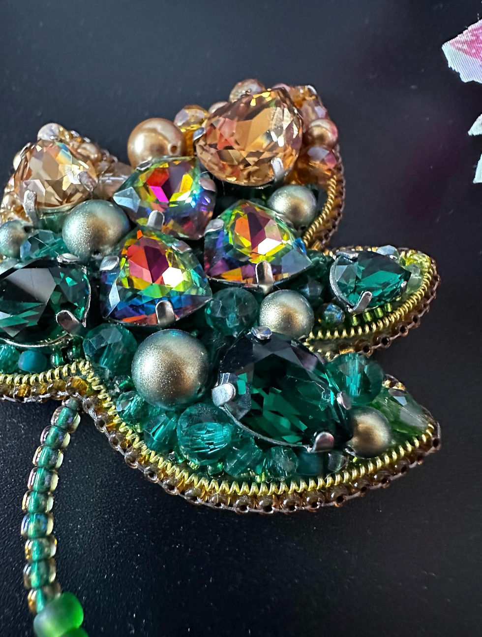 Thumbnail: Green Leaf Brooch