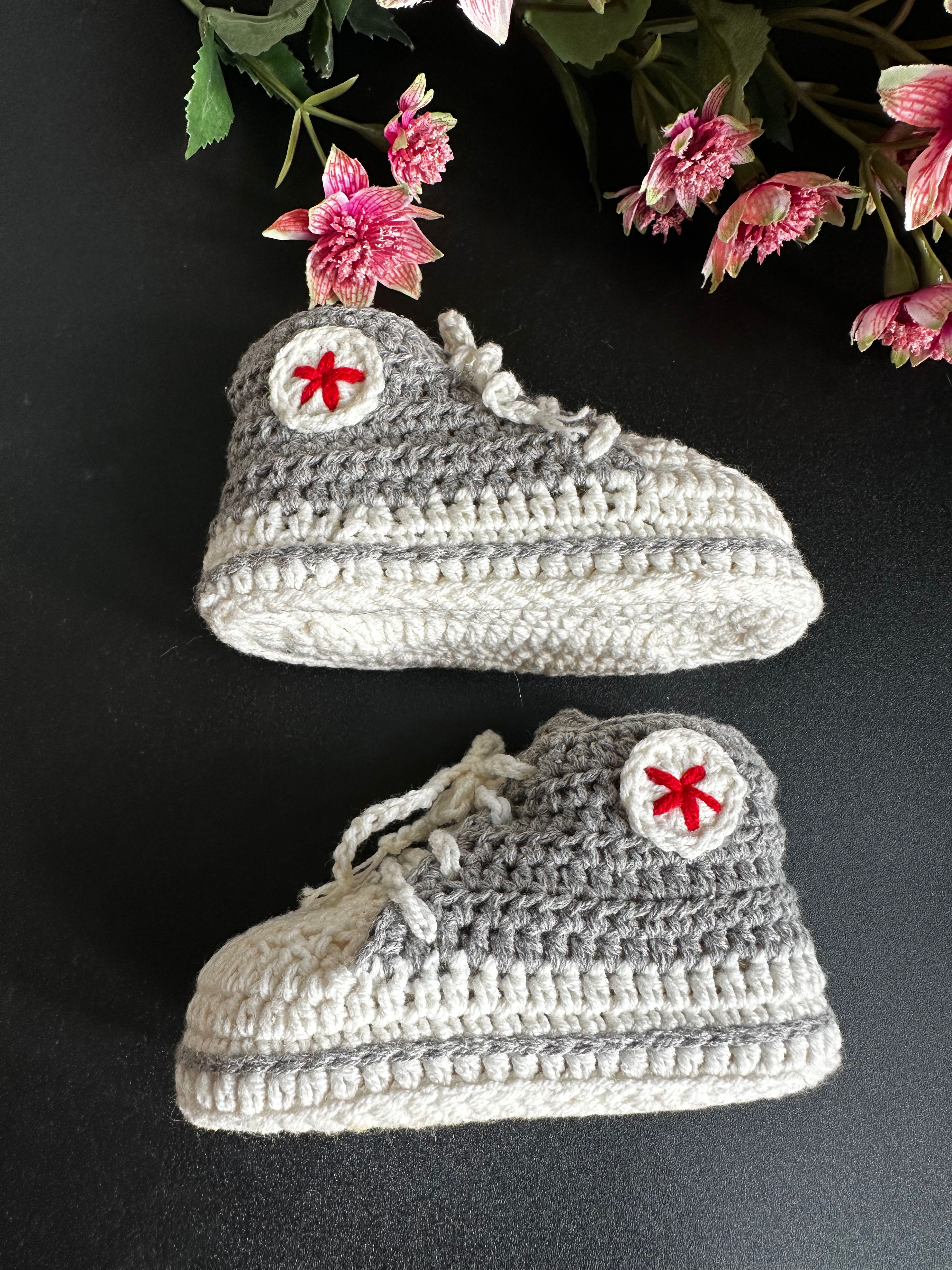 Crochet Baby Sneakers Grey/White Shoes