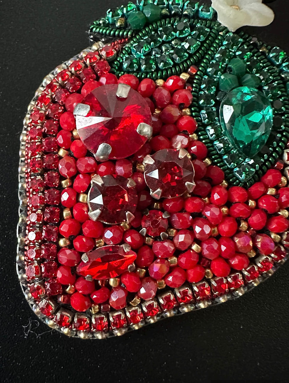 Thumbnail: Sparkling Strawberry Brooch
