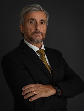 WP - Foto em pe c grav_edited.jpg