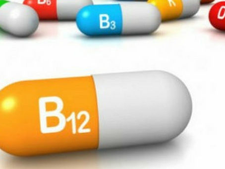 Deficiência de vitamina B12 - ocorre pela baixa ingestão ou absorção deficiente