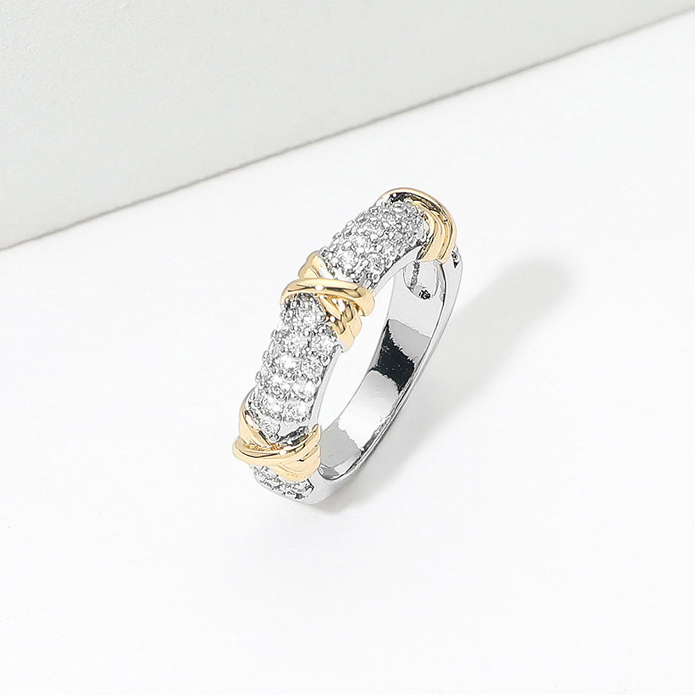 Grace Two-Tone Pavé Knot Ring