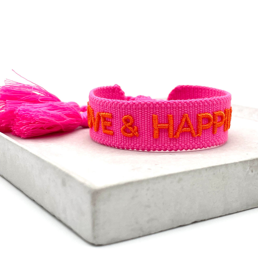 Miniatyrbild: LOVE & HAPPINESS uttalande armband vävt, broderat studiobild
