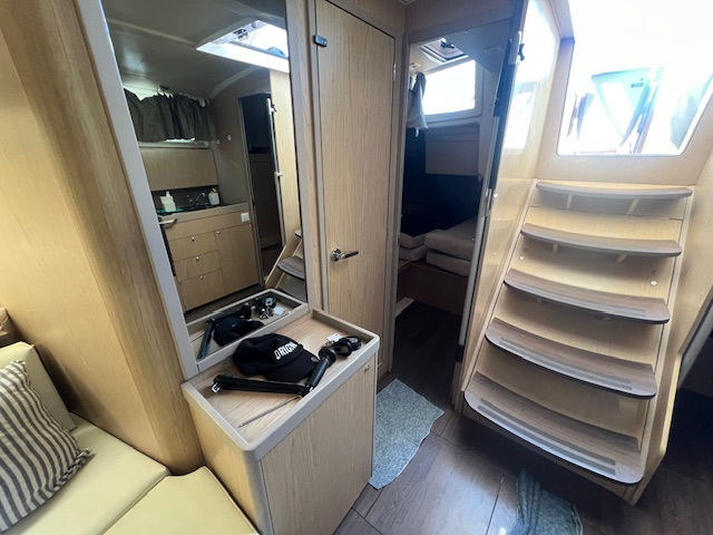 Miniatura: Beneteau Oceanis 41.1 (bandera Argentina)