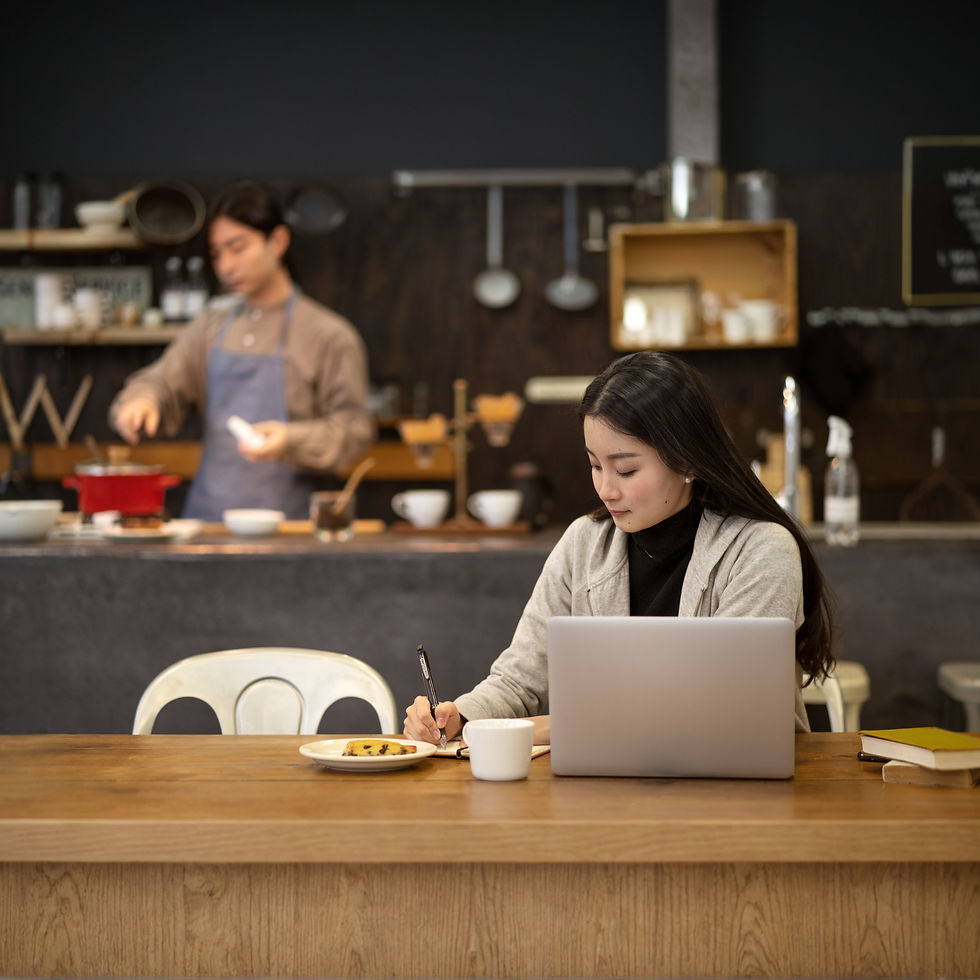 japanese-woman-working-restaurant (1)_edited.jpg