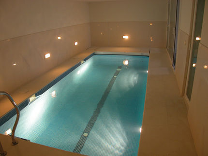 Construcción piscina interior en chalet independiente, Villaviciosa de odon