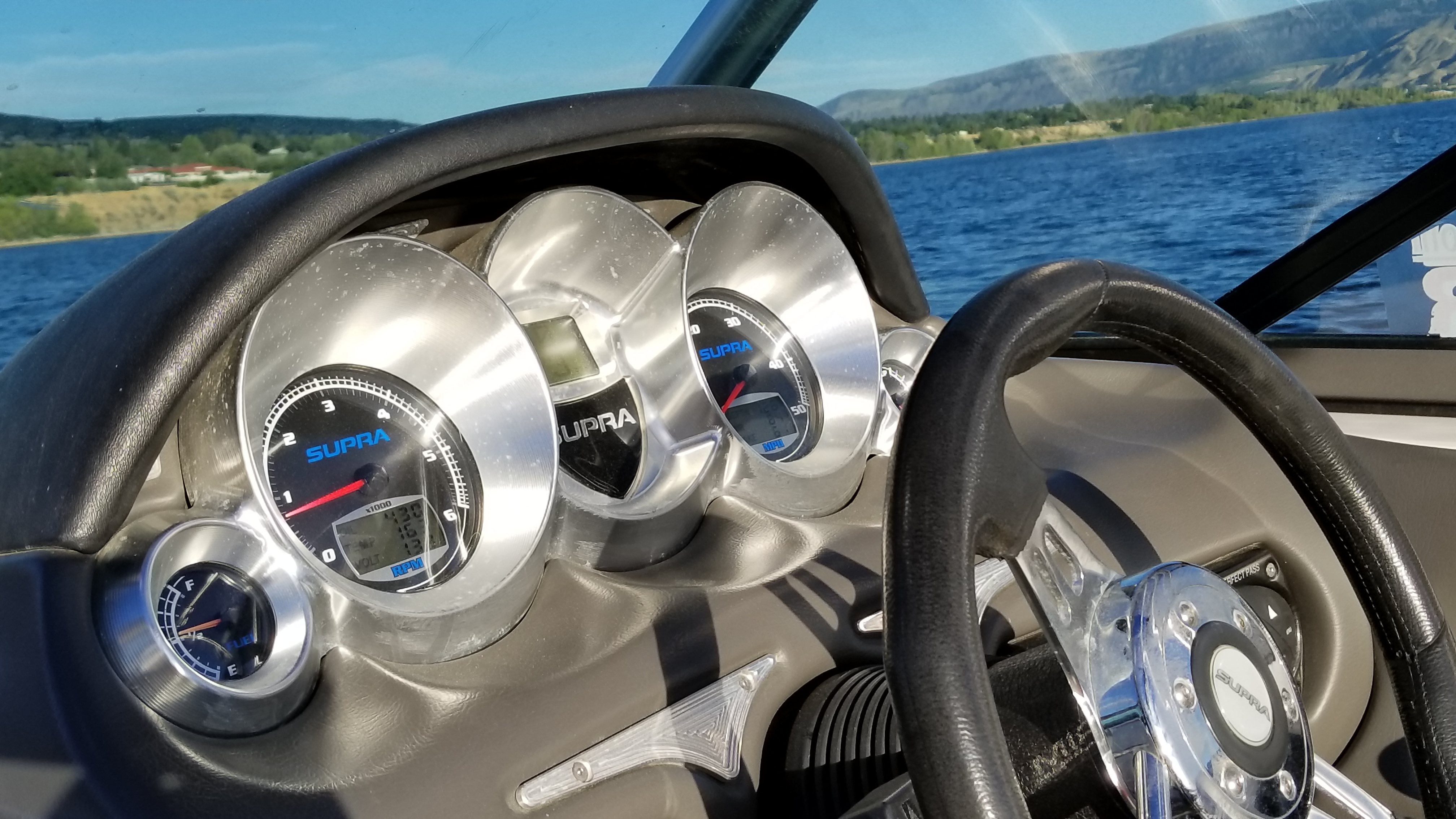 Digital Gauges / Perfect Pass