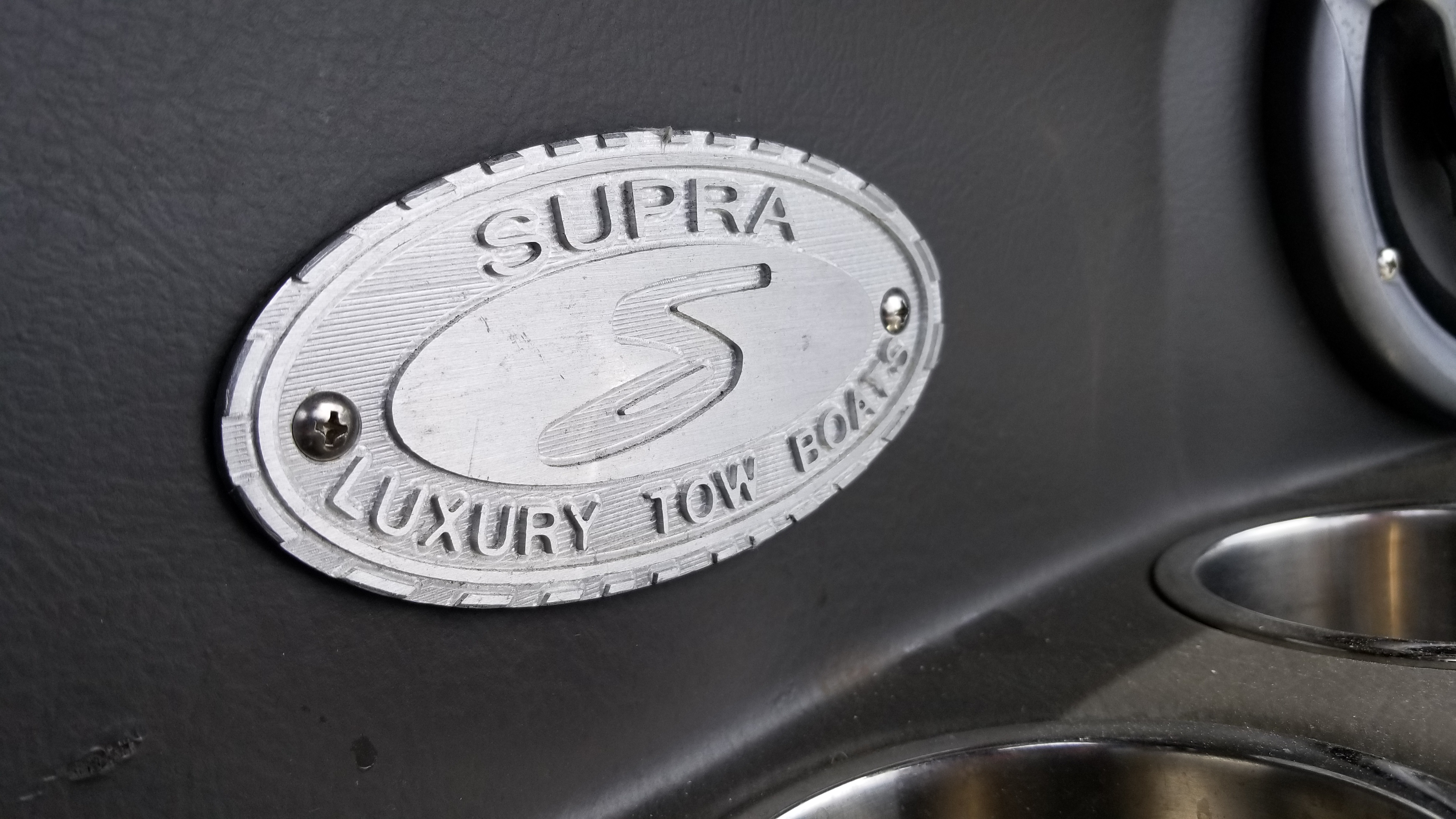 Supra Luxury Tow Boat
