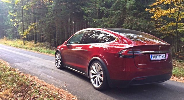 Auf Tour mit dem Model X