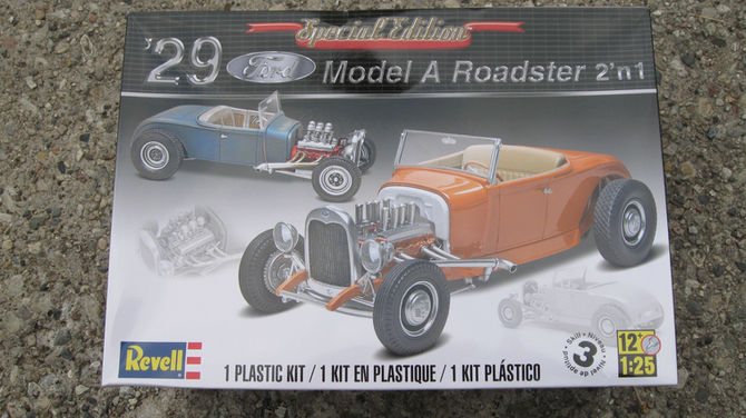 Revell '29 Ford Model A Roadster 2 in 1