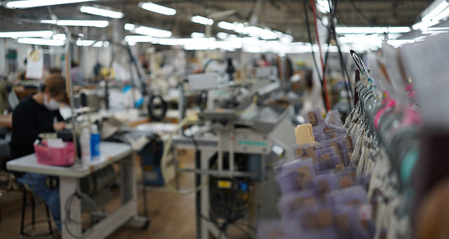 東和プラム | クラシックスーツ縫製工場 | 花巻市