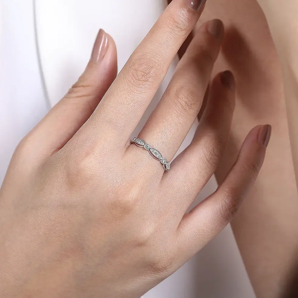 Thumbnail: 14K White Gold Scalloped Stackable Diamond Ring
