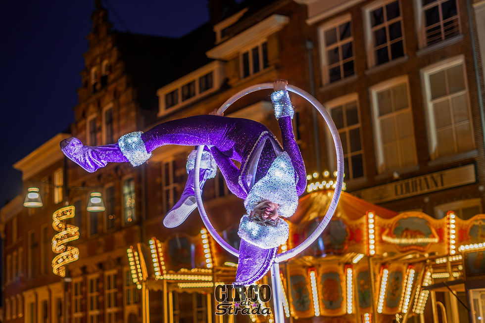 christmas parade circus