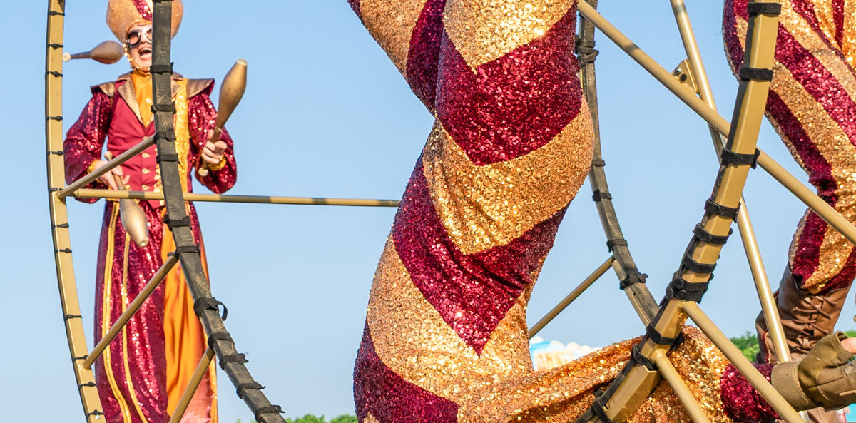 Parade circus act