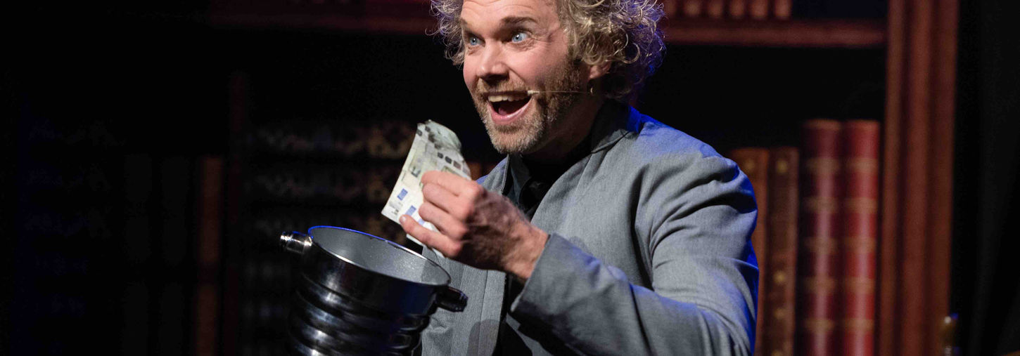 voorstelling kinderboekenweek 2023 bij mij thuis theater basisschool.jpg