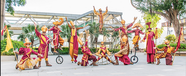 Circolation circus parade.png
