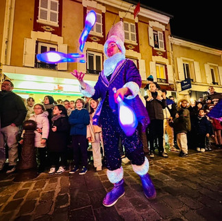 Wonderful Winter Christmas Parade Noel