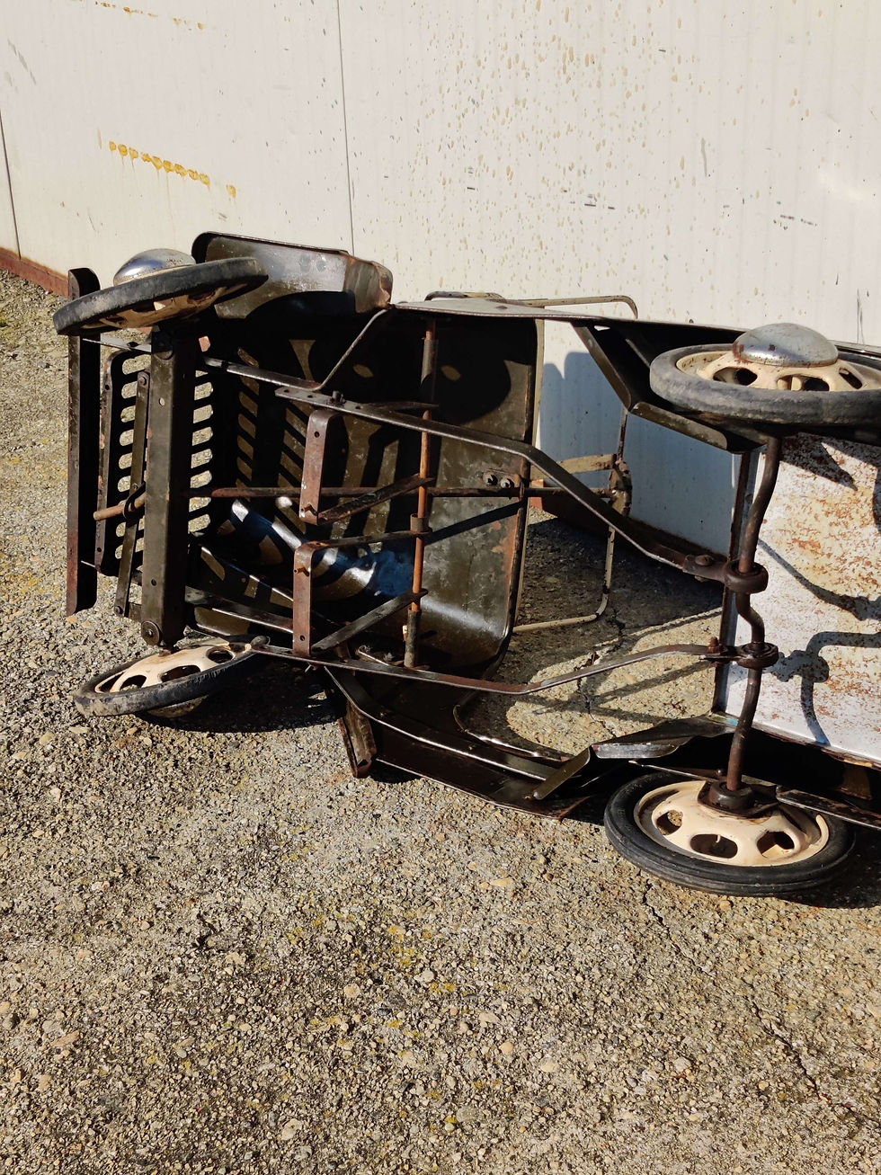 Miniatura: Jeep Willys a pedali TRIANG anni 50