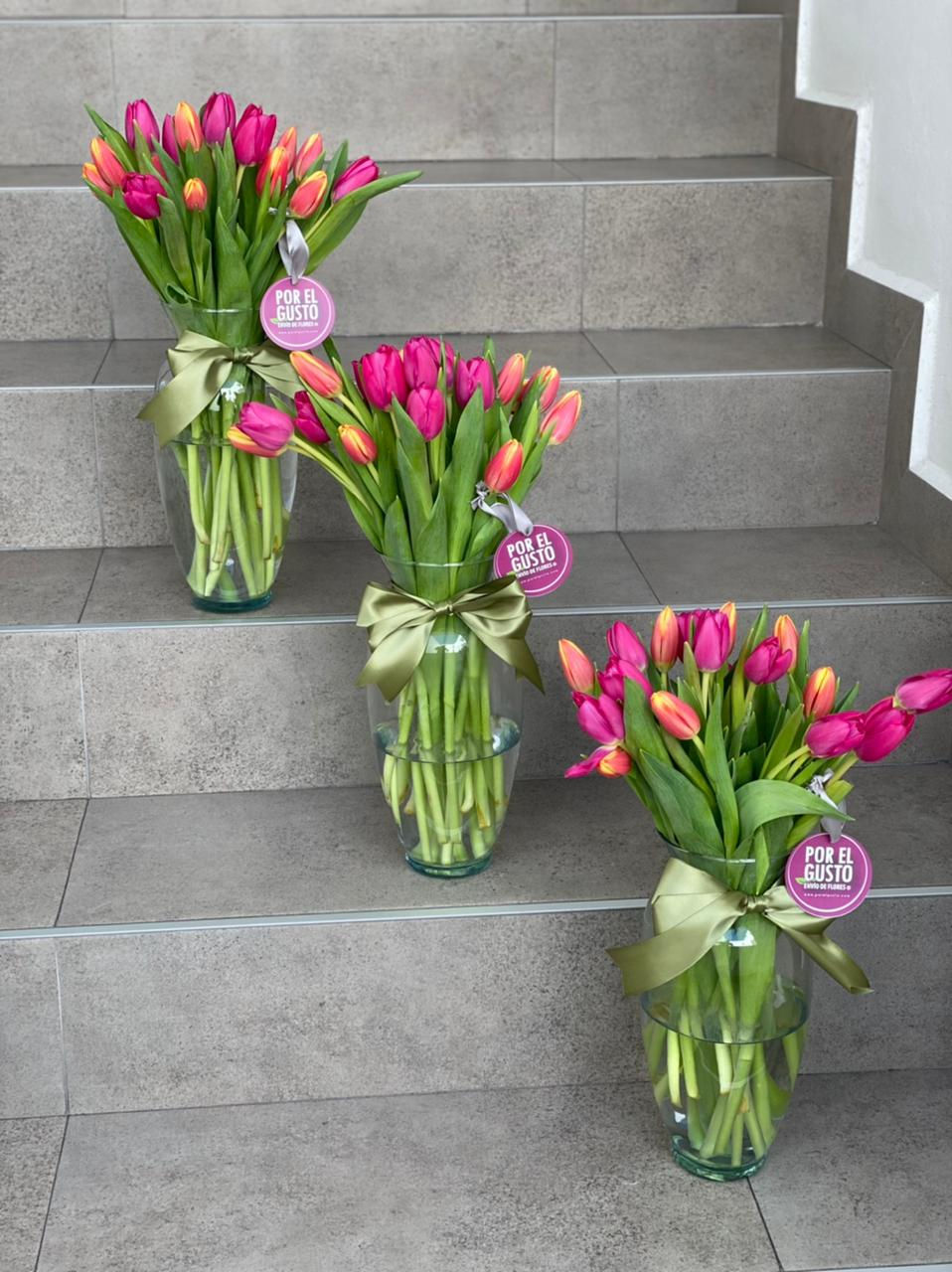Florero 20 tulipanes