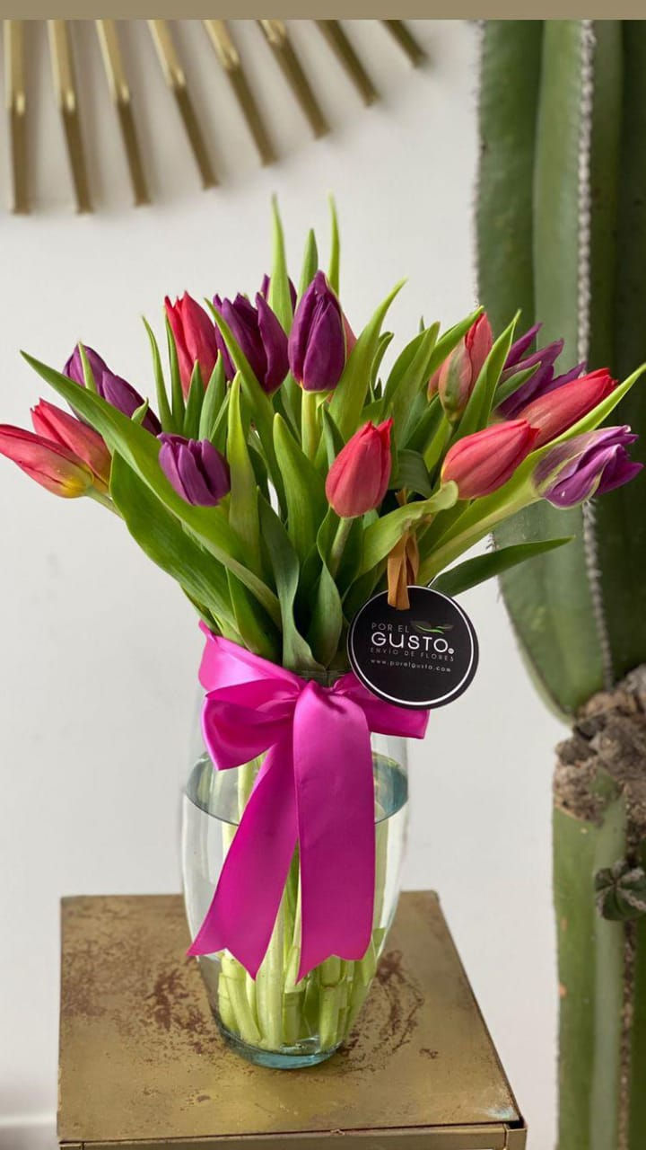 Miniatura: Florero 20 tulipanes