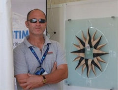 Une passion pour le bois, la mer, le verre et l'inox