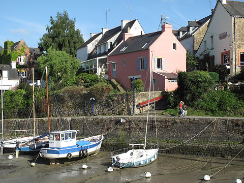 Le port du Bono à marée basse, plein de charme