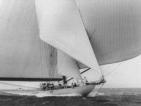 Digressions sur le yachting classique