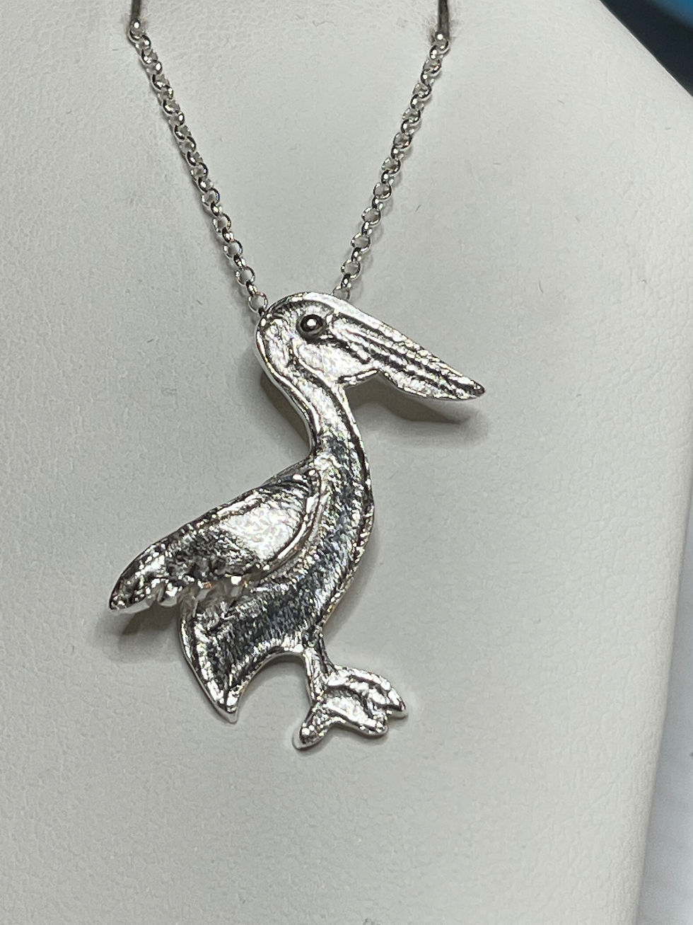Pelican pendant