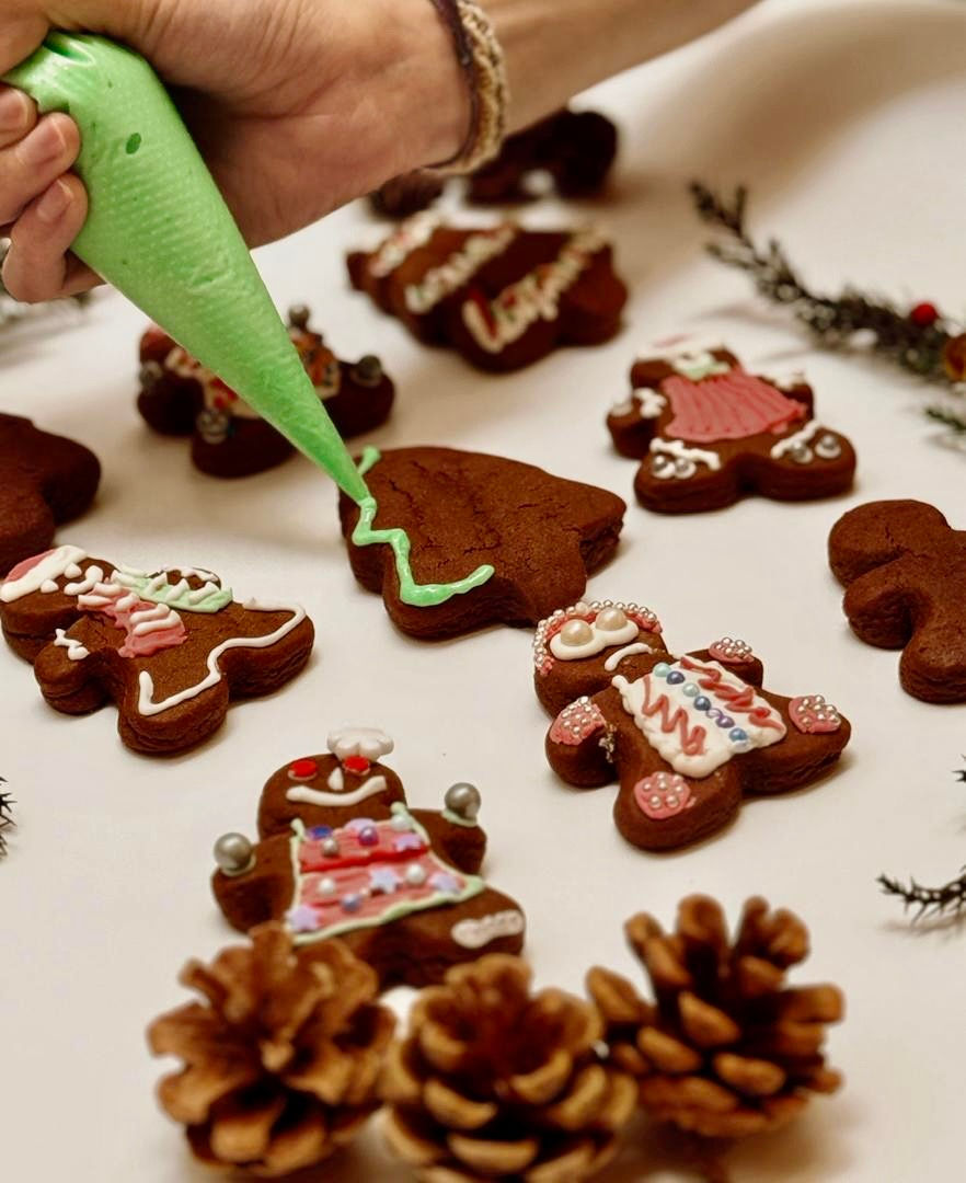 PRE-ORDER Gingerbread Man Decorating Kit
