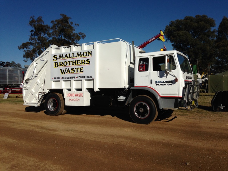 Rear loader