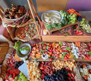 Catering Mistakes Most Couples Make (And How to Avoid Them)