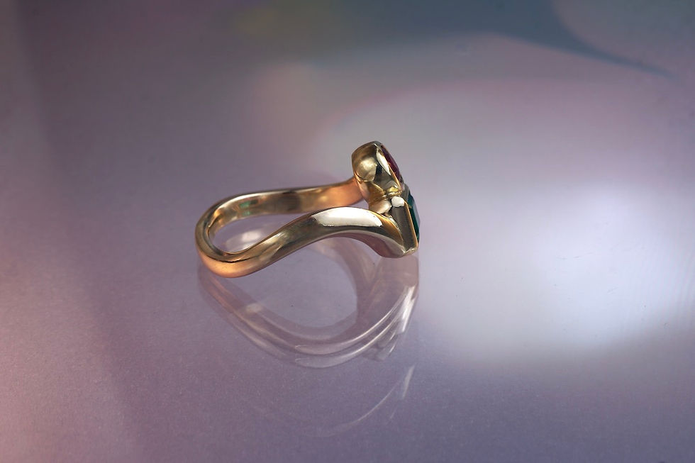 Miniaturbild: Ring Smaragd/ Rubin facettiert