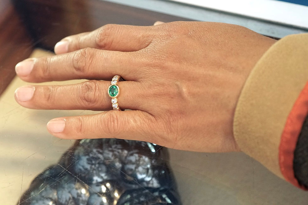 Miniaturbild: Ring Tsavorit facettiert/Brillant