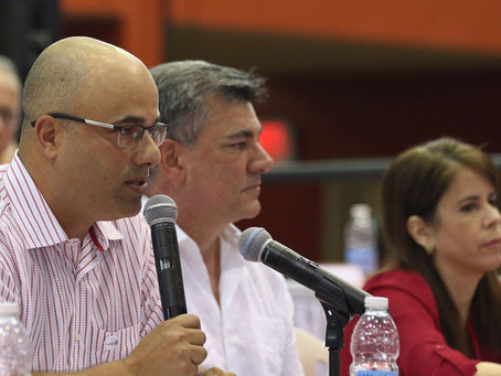 Ferrer propone a los estudiantes permitir apertura de la UPR