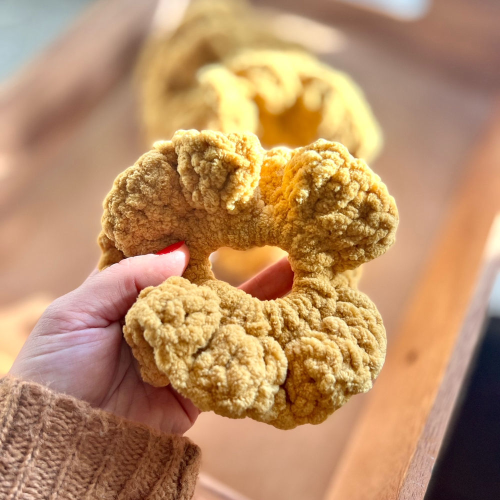 easy-crochet-scrunchie-free-pattern