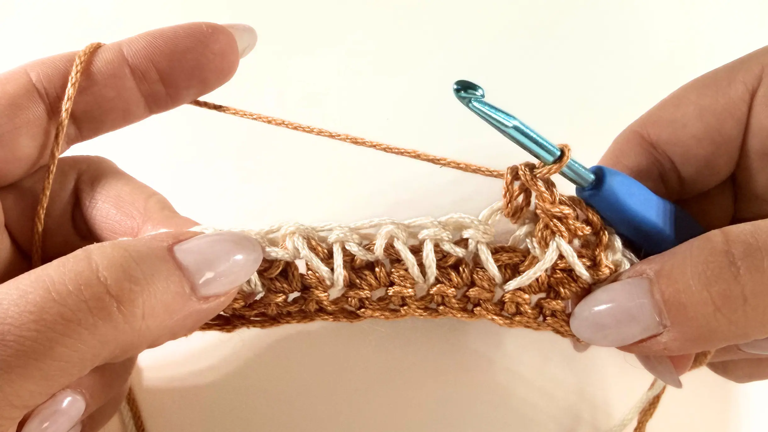 Continuing Row 4 with Single Crochet.
