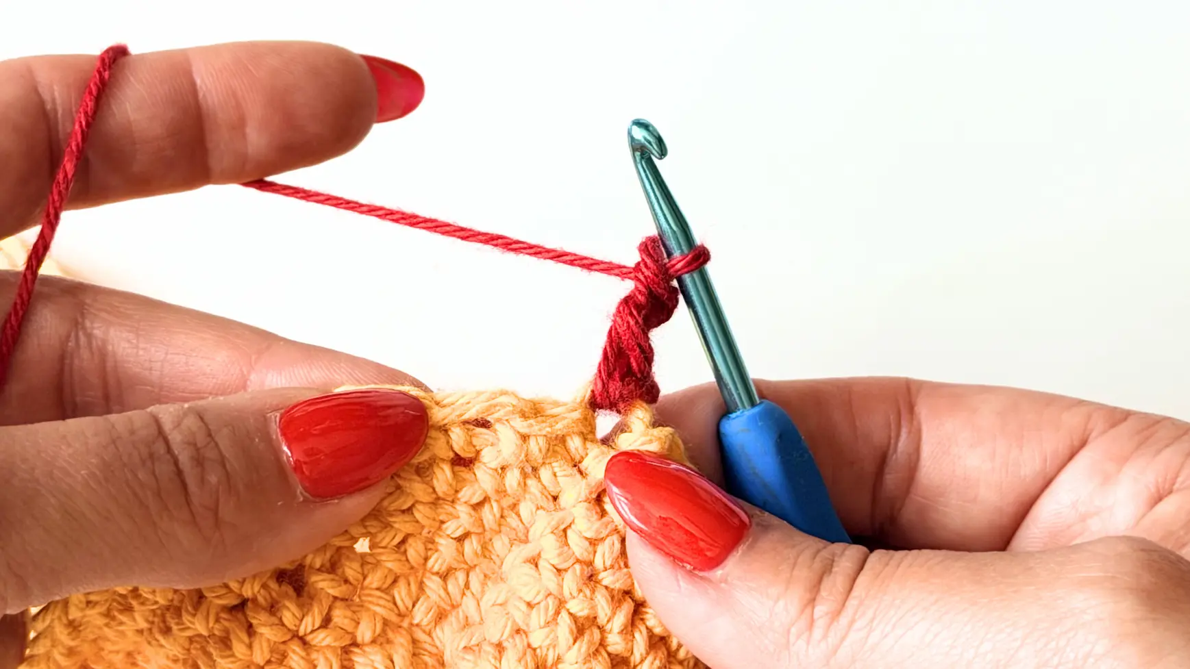 The first invisible Double Crochet is complete.