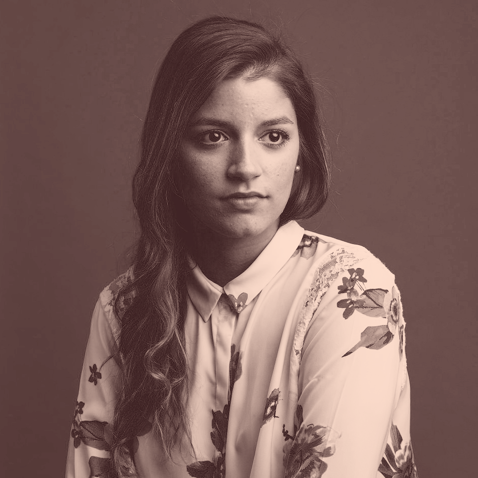 marina-aldarondo-headshot-color-square-darker.png
