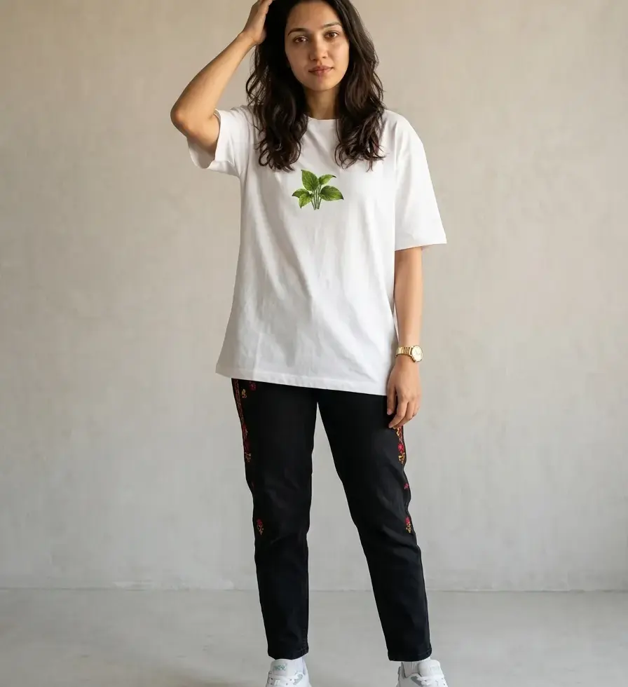 White Calvire Nature | Women Oversized Tee