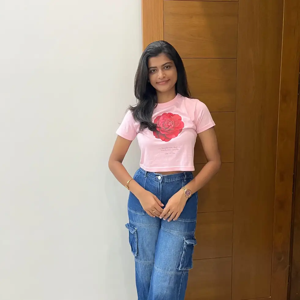 Pink Middlemist Red Floral | Women’s Crop Top