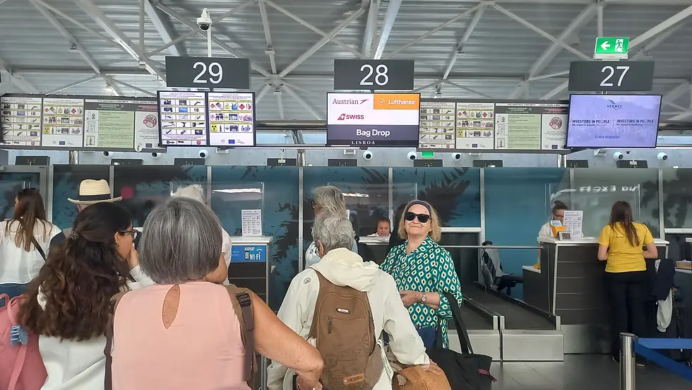No Aeroporto - O Regresso