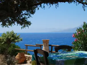 Taverne aan zee Kreta Griekenland Travel  with Family