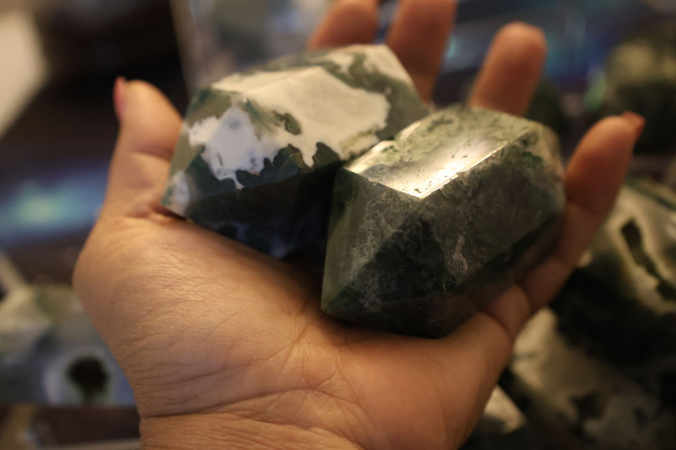 Thumbnail: Moss Agate Double Points