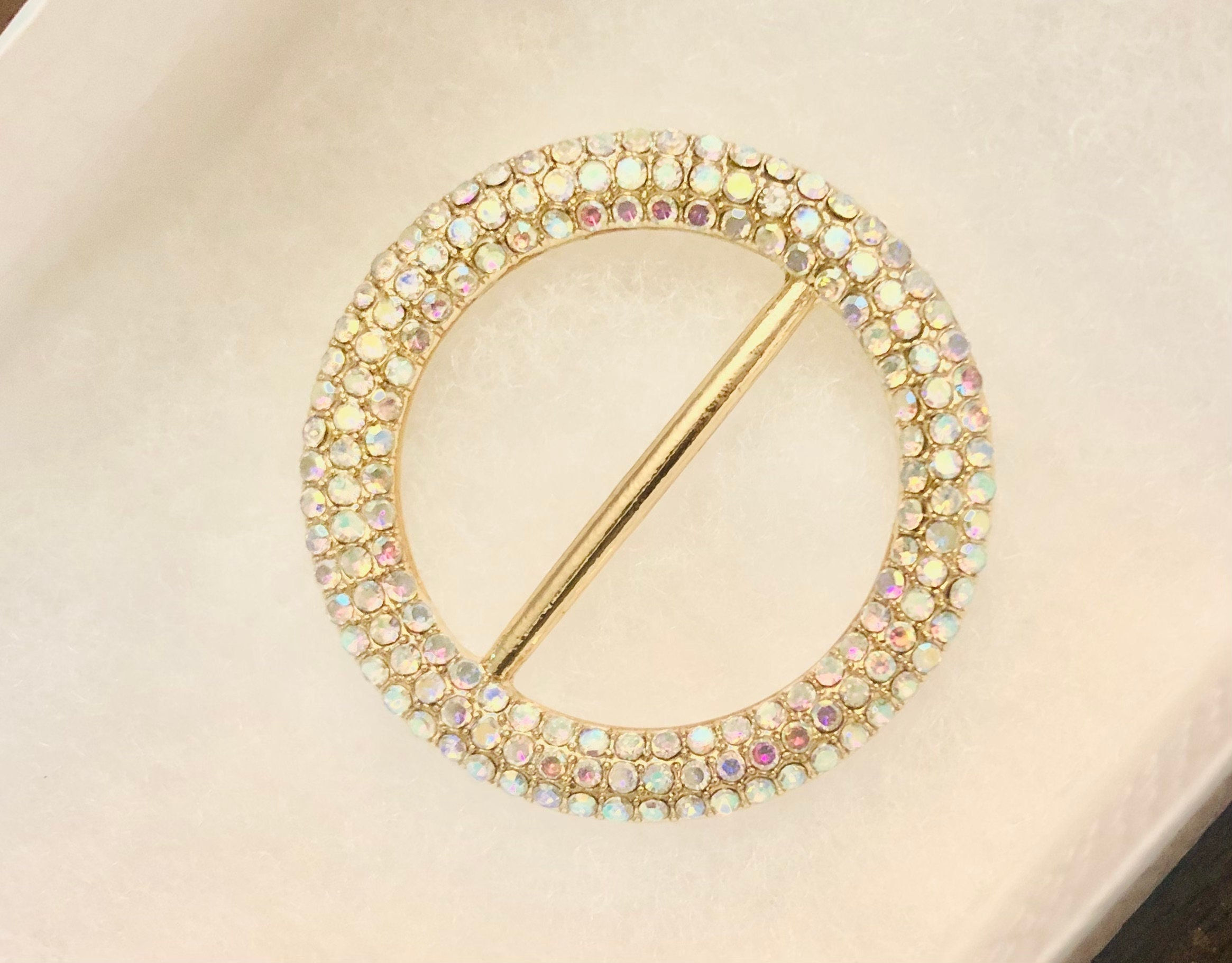 Round Scarf Ring With Irridescence Rhinestones