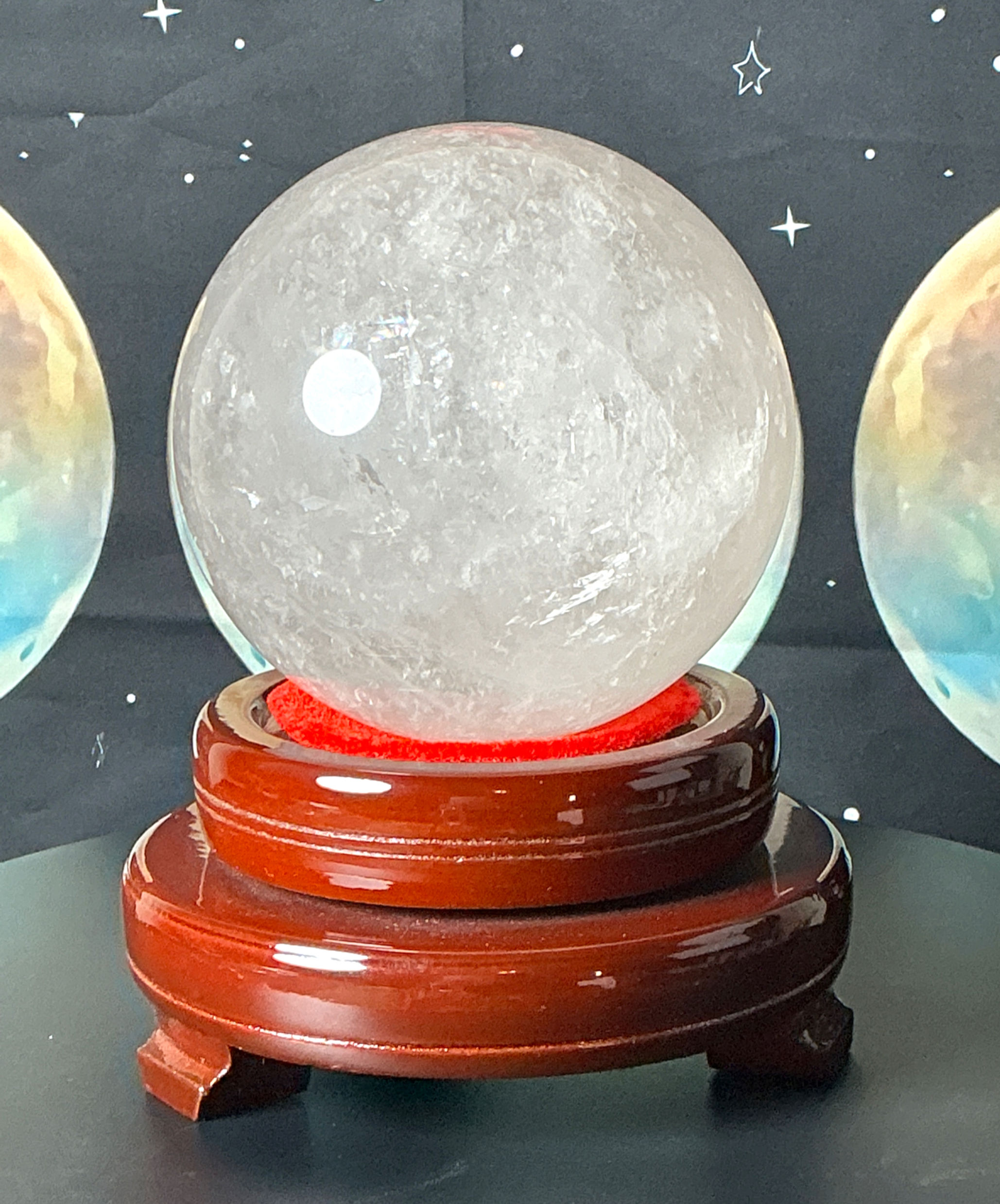 🌙 Clear Quartz Large Sphere – 111 mm