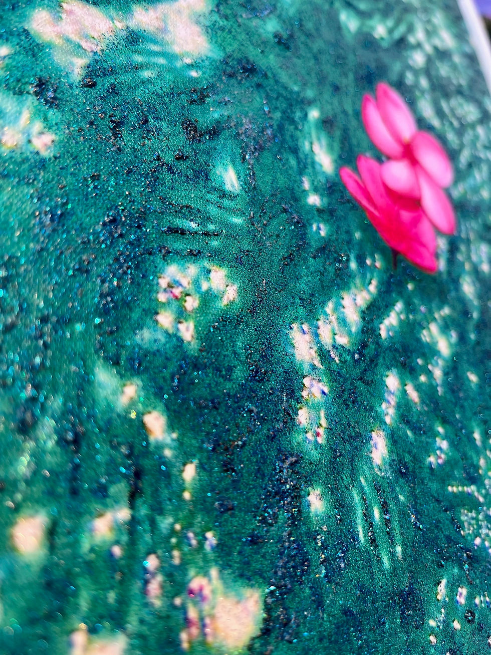 Thumbnail: Floating In Time 18" x 18"