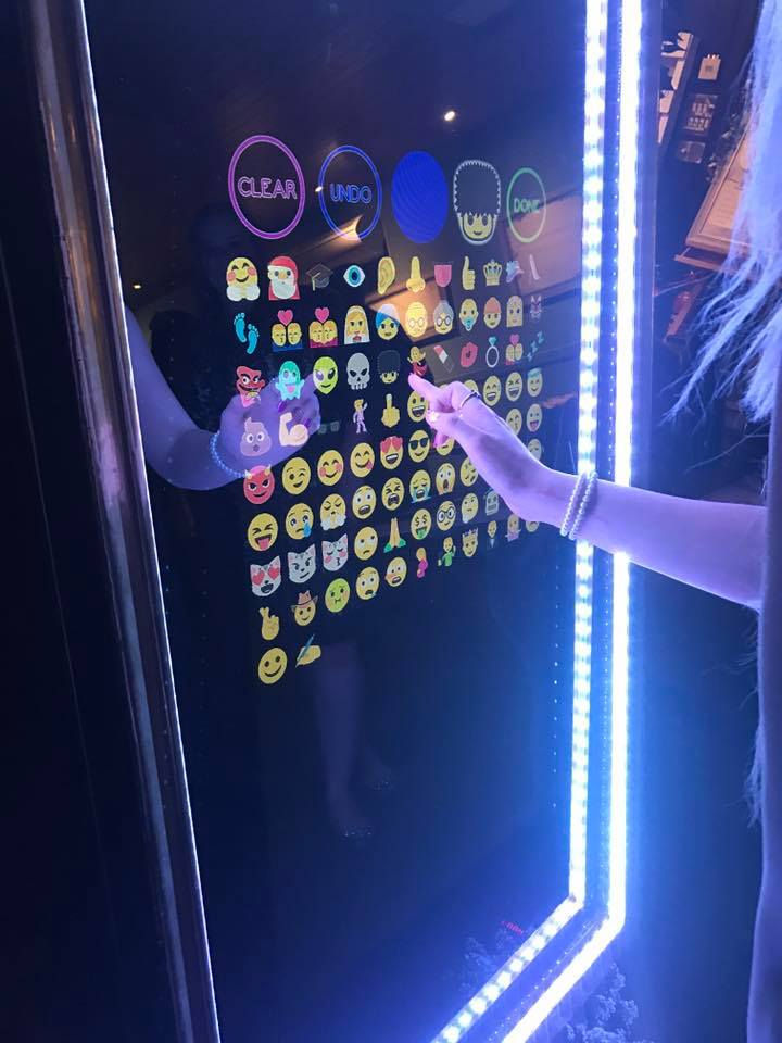 Magic Mirror Booth For Hire Near Me