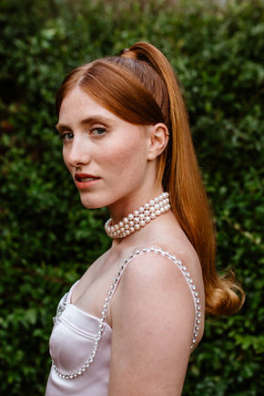 collier luxe pour mariée en perles de culture roses, collier chic unique 3 rangs de perles rose pour gala bal et mariage